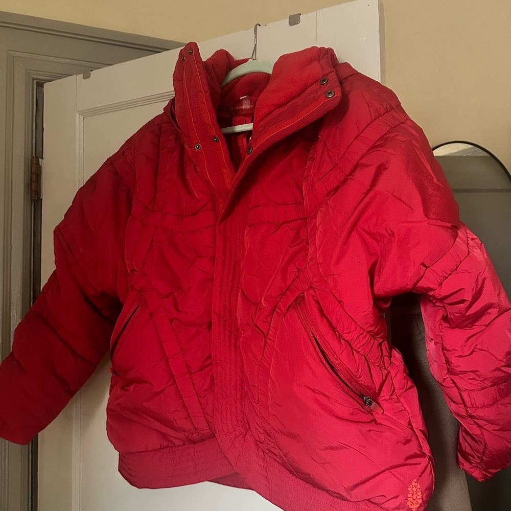 FP Movement by Free People Red Puffer Jacket - Brand New NWTs Winter Ski Apres - Picture 7 of 7